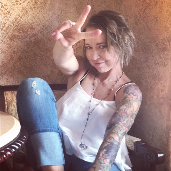 Meet your Posher, Amanda - Picture 5 of 8